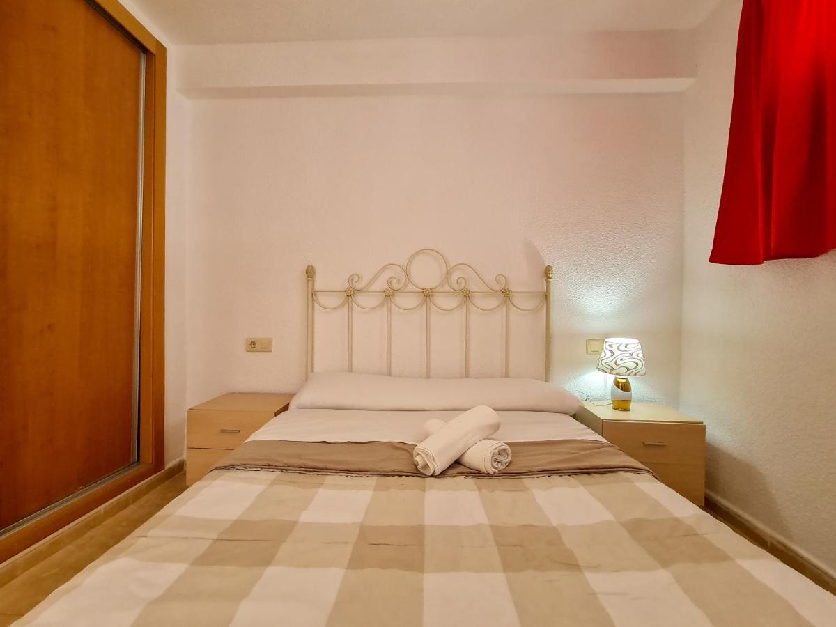 Apartamento Esturion Apartment Benidorm Bagian luar foto